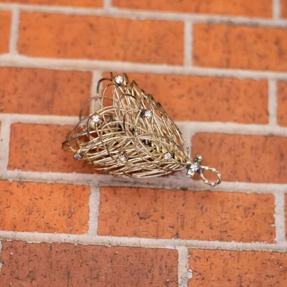 Vintage Art Nouveau Intricate Abstract Doodle Insect Brooch - W26 - Picture 1 of 3